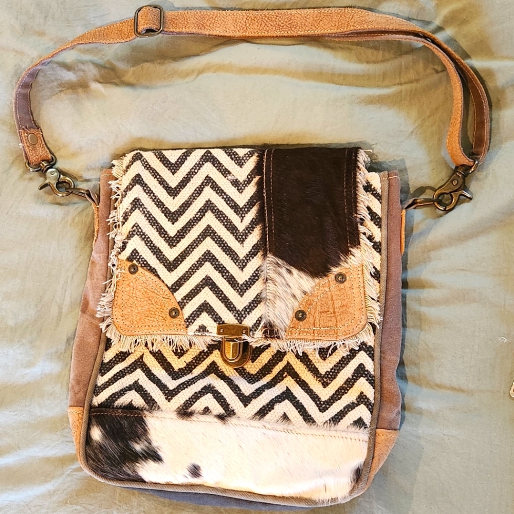 Myra Bag